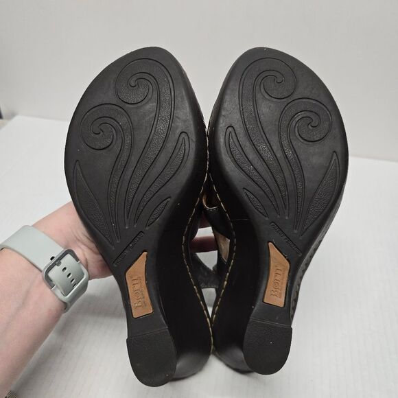 Born Wedged Sandals In Brown Leather 8 - Picture 7 of 8